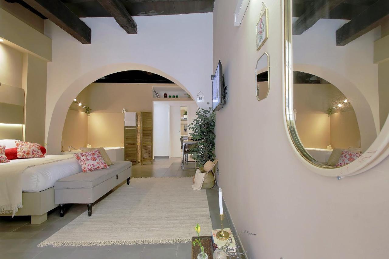 Trastevere Suites & Spa Рим Экстерьер фото